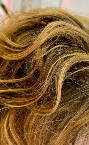 Balayage natural auriu realizat de Thomas Hairstylist